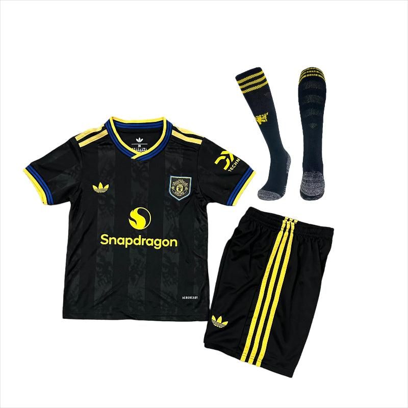 MANCHESTER UNITED F.C 2025/26 YOUTH THIRD FULL KIT
