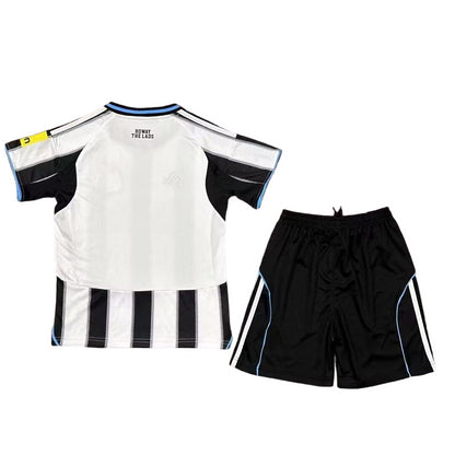 NEWCASTLE UNITED F.C 2025/26 YOUTH HOME FULL KIT